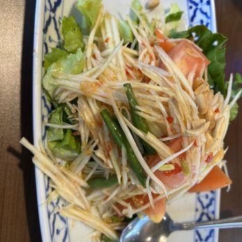Sisters Thai Kitchen - Papaya salad/somtum - Thai Near Me - Roseville, California Sisters Thai Kitchen - Papaya salad/somtum - Thai Near Me - Roseville, California