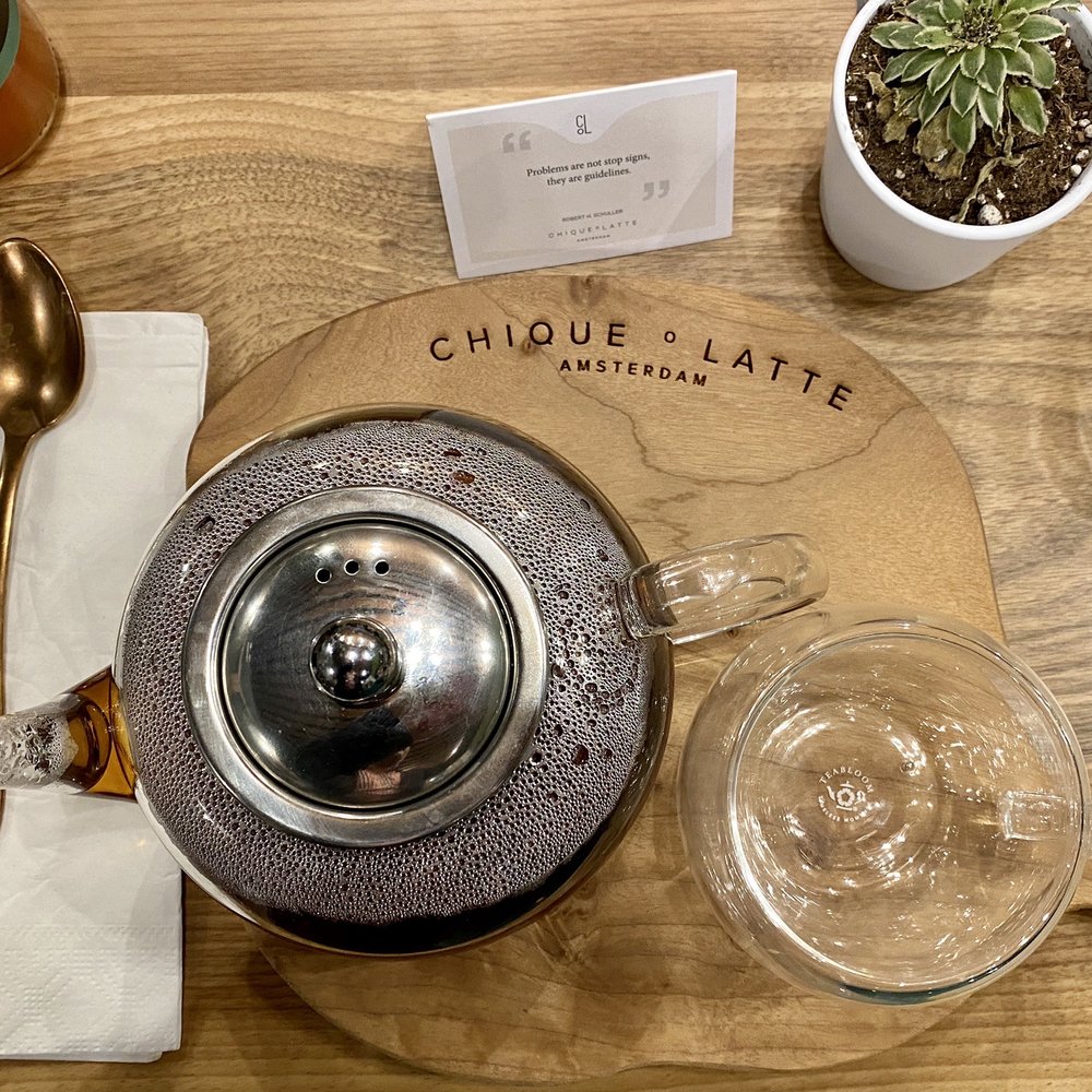 Chiqueolatte - Hot Black Tea - Coffee & Tea Near Me - Chicago, Illinois Chiqueolatte - Hot Black Tea - Coffee & Tea Near Me - Chicago, Illinois