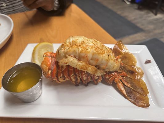 Streetside Seafood by null