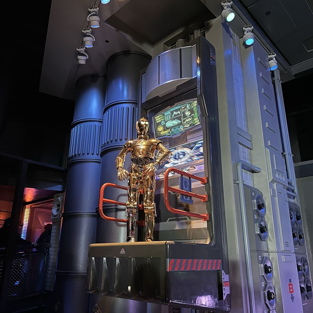 Star Tours: The Adventures Continue - Animatronic droids while waiting in line - C-3PO - Amusement Parks Near Me - Anaheim, California Star Tours: The Adventures Continue - Animatronic droids while waiting in line - C-3PO - Amusement Parks Near Me - Anaheim, California