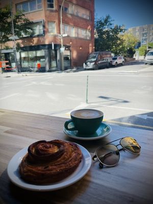 Pikolo Espresso Bar by null