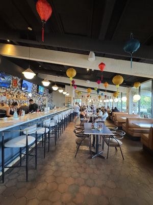 Com Nha Kitchen & Bar by null