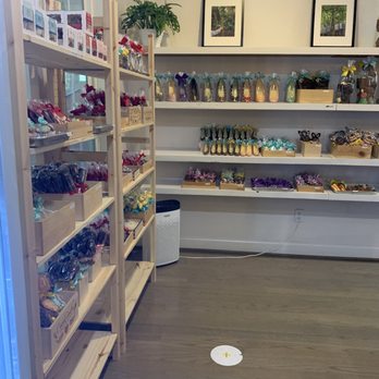 CocoAndré Chocolatier - Gifts galore - Chocolatiers & Shops Near Me - Dallas, Texas