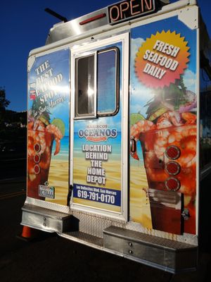 Mariscos Oceanos Food Truck by null