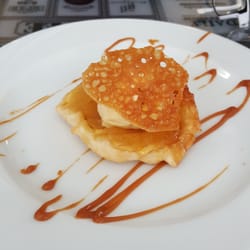Le Factory - Tarte tatin , tuile au miel