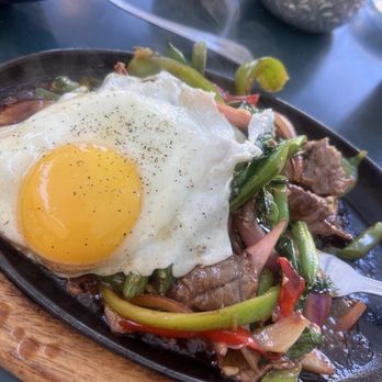Blai - Thai Basil - Thai Near Me - Woodland Hills, California Blai - Thai Basil - Thai Near Me - Woodland Hills, California