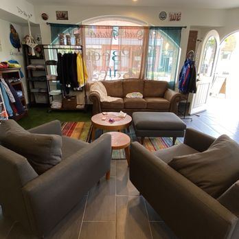 Sweet Potatoe's Up Beet Cafe - Sitting area - Cafes Near Me - El Cerrito, California