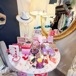 Bungalow 101 - Valentine's section