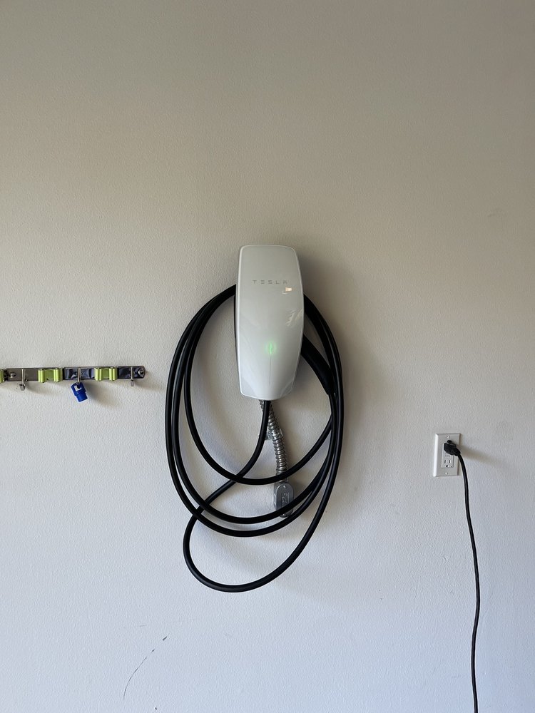 Slide of Eric's Lighting and Electrical Service