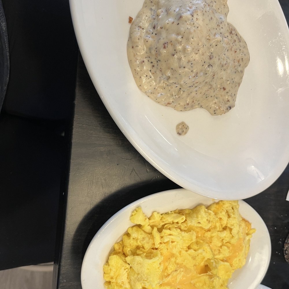 Nosh - Half biscuits and gravy - New American Near Me - Geneva, Illinois Nosh - Half biscuits and gravy - New American Near Me - Geneva, Illinois