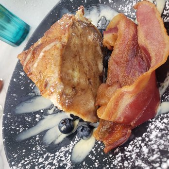 Leeland House - Creame Brulee French Toast - Breakfast & Brunch Near Me - Houston, Texas Leeland House - Creame Brulee French Toast - Breakfast & Brunch Near Me - Houston, Texas