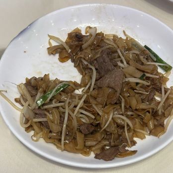 Taste - Beef Chow Funn (Dry Style) - Seafood Near Me - Las Vegas, Nevada Taste - Beef Chow Funn (Dry Style) - Seafood Near Me - Las Vegas, Nevada