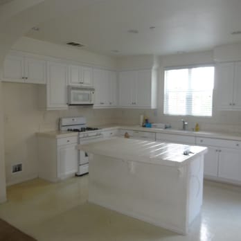 Renaissance Kitchens, Bath & Flooring - Before Kitchen Photo - Flooring Near Me - Orange, California Renaissance Kitchens, Bath & Flooring - Before Kitchen Photo - Flooring Near Me - Orange, California