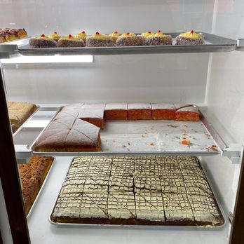 El Hornito - a display case filled with baked goods - Bakeries Near Me - Murfreesboro, Tennessee