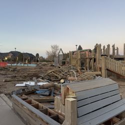 Park Discovery - Destroyed playground