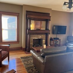 Chestnut House B & B - Shared living room