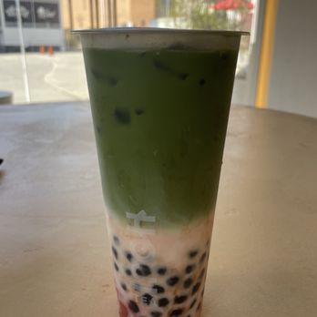 HOJI Tea Community - strawberry matcha - Bubble Tea Near Me - Pasadena, California HOJI Tea Community - strawberry matcha - Bubble Tea Near Me - Pasadena, California