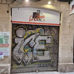 Can Boada - Shop front.