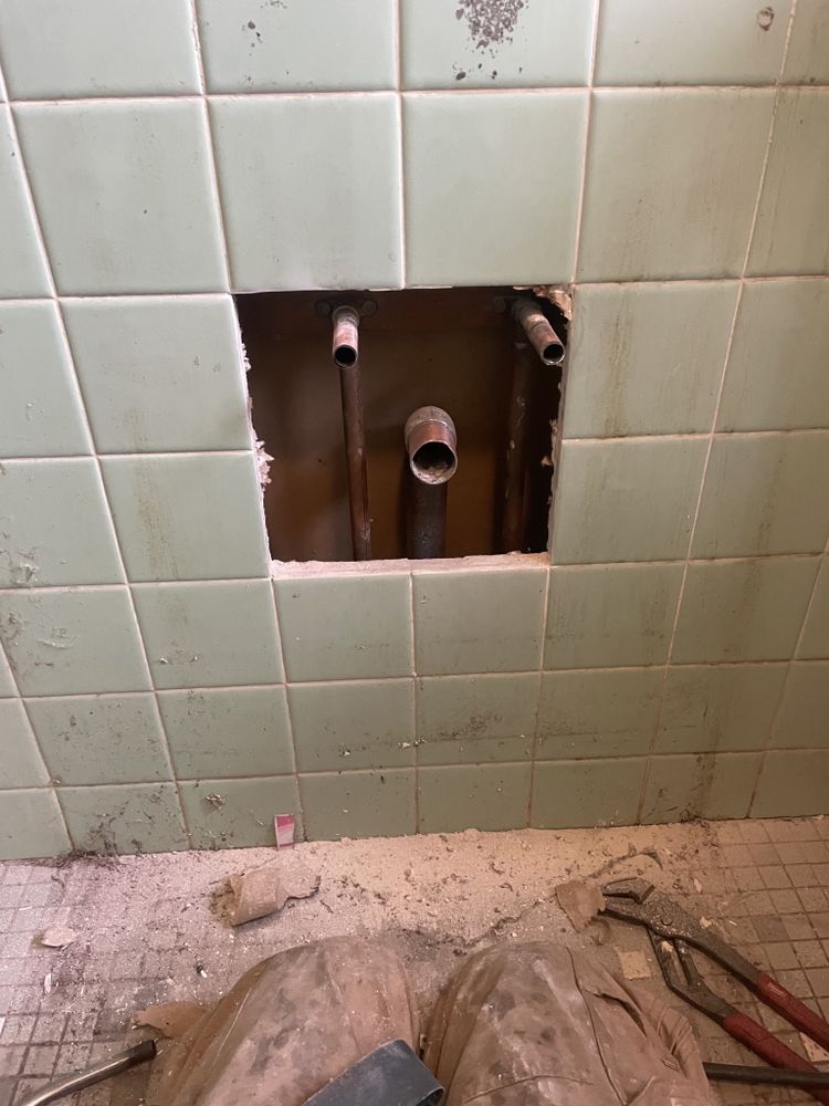 Slide of Wick contracting