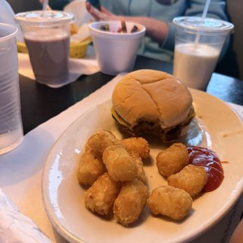 Amelia's - Kids cheese burger with tots - Pizza Near Me - Milwaukee, Wisconsin