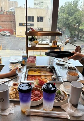 Haidilao Hotpot by null