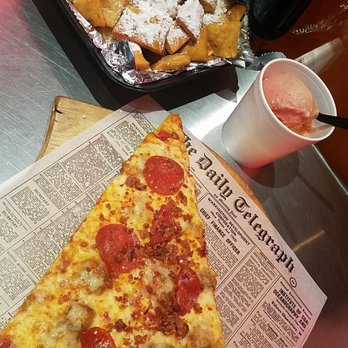 Bacci Pizzeria - Pizza Near Me - Chicago, Illinois