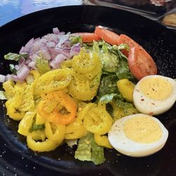 Side salad - no olives and added an egg!