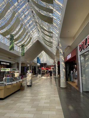 Christiana Mall by null