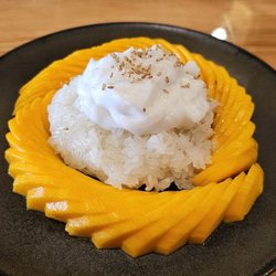 Ari's Thai Eatery - Comped mango with sticky rice