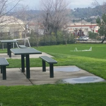 Elvie Perazzo Briggs Park - Picnic area over looking soccer field - Parks Near Me - Folsom, California Elvie Perazzo Briggs Park - Picnic area over looking soccer field - Parks Near Me - Folsom, California