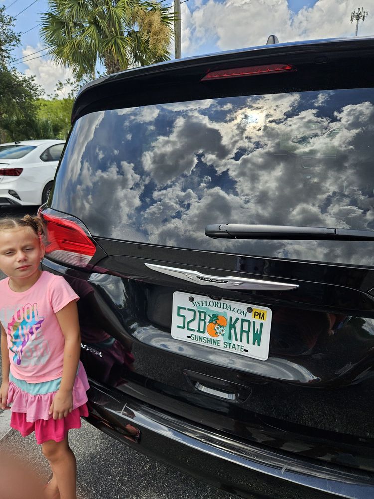 HERTZ RENT A CAR Updated August 2024 20 Reviews 1177 Red