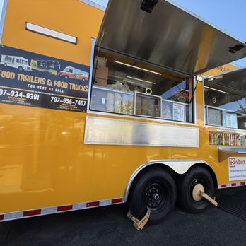 La Piñata Taqueria - Food Trucks Near Me - Vallejo, California La Piñata Taqueria - Food Trucks Near Me - Vallejo, California