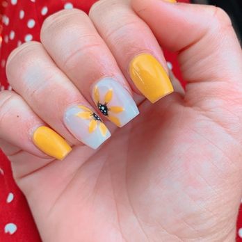 Luv Nails & Spa - Nail Salons Near Me - Costa Mesa, California