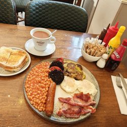 Queens Head Cafe - The Queen's head breakfast!