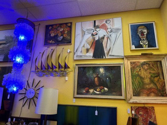 Antique Trove by null