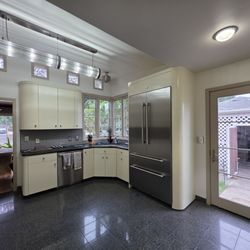 Hayes Cabinets