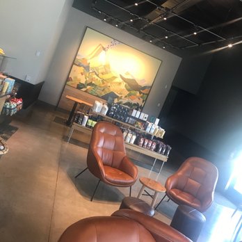 Starbucks - Coffee & Tea Near Me - Giddings, Texas