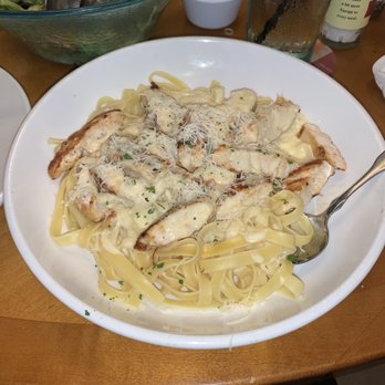 Olive Garden Italian Restaurant - Chicken Alfredo - Italian Near Me - Clermont, Florida