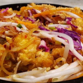 Mango Tree Bistro - Duck Pad Thai - Thai Near Me - Norristown, Pennsylvania Mango Tree Bistro - Duck Pad Thai - Thai Near Me - Norristown, Pennsylvania