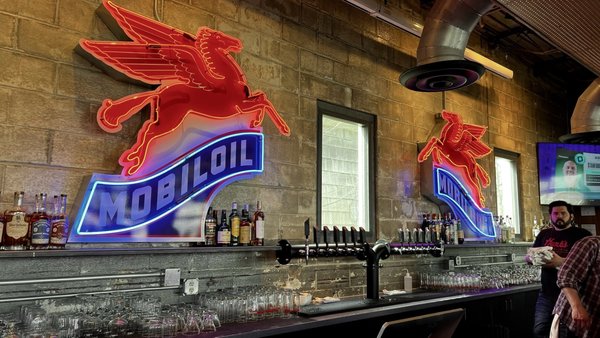 Hank's Garage and Grill by null