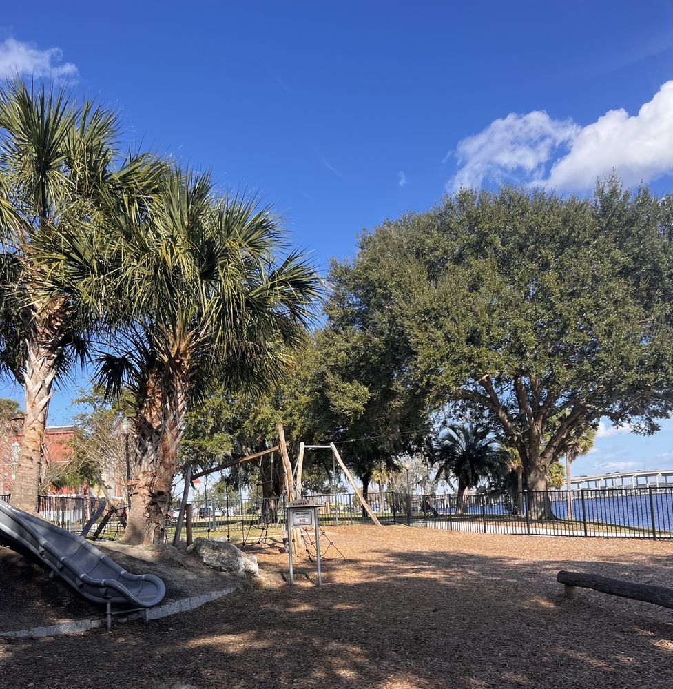 RIVER FRONT PARK Updated September 2024 14 Photos 100 Memorial