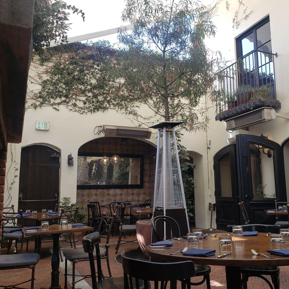 AOC - Cocktail Bars Near Me - Los Angeles, California