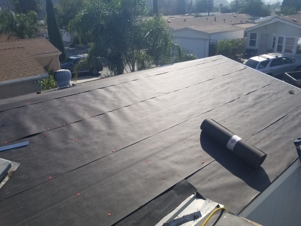 Slide of Luna Roofing