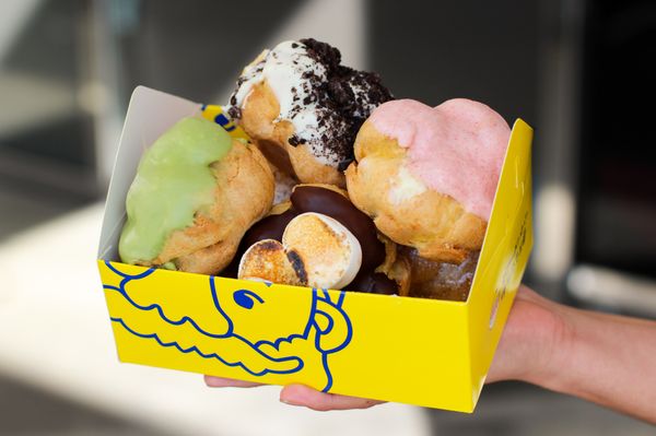 Beard Papa's - [Limited Time] Dubai Chocolate Puff by null