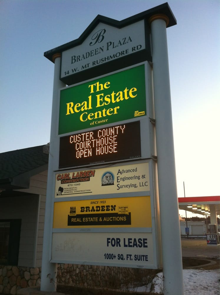 REAL ESTATE CENTER OF CUSTER Updated June 2024 14 Mt Rushmore Rd, Custer, South Dakota