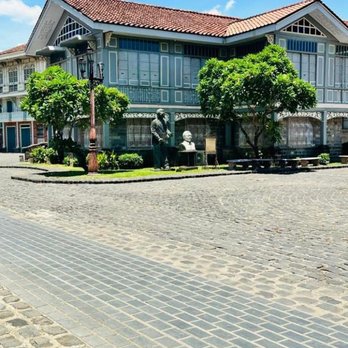 Las Casas Filipinas de Acuzar - Cultural Center Near Me - Bagac, BAN