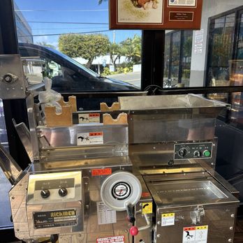 Adela’s Country Eatery - The pasta machine - IG @bougiefoodieboi - Hawaiian Near Me - Kaneohe, Hawaii Adela’s Country Eatery - The pasta machine - IG @bougiefoodieboi - Hawaiian Near Me - Kaneohe, Hawaii