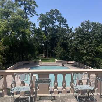 Rienzi - Backyard patio view - Museums Near Me - Houston, Texas