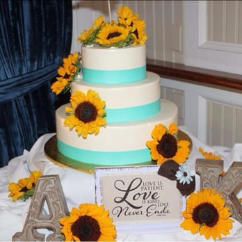 Dortoni Bakery - Wedding cake - Bakeries Near Me - Port Jefferson, New York