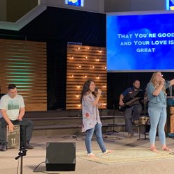 Clear Lake Baptist Church - Join us on Sundays for our 8:45am Hymn Service or our 10:00am Contemporary Service! Small groups following each service.